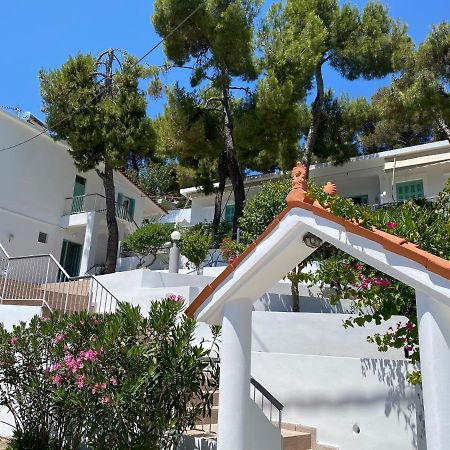 Studios Argyris Poros Town Exterior photo