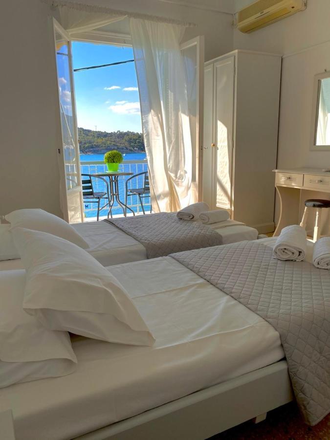Studios Argyris Poros Town Exterior photo