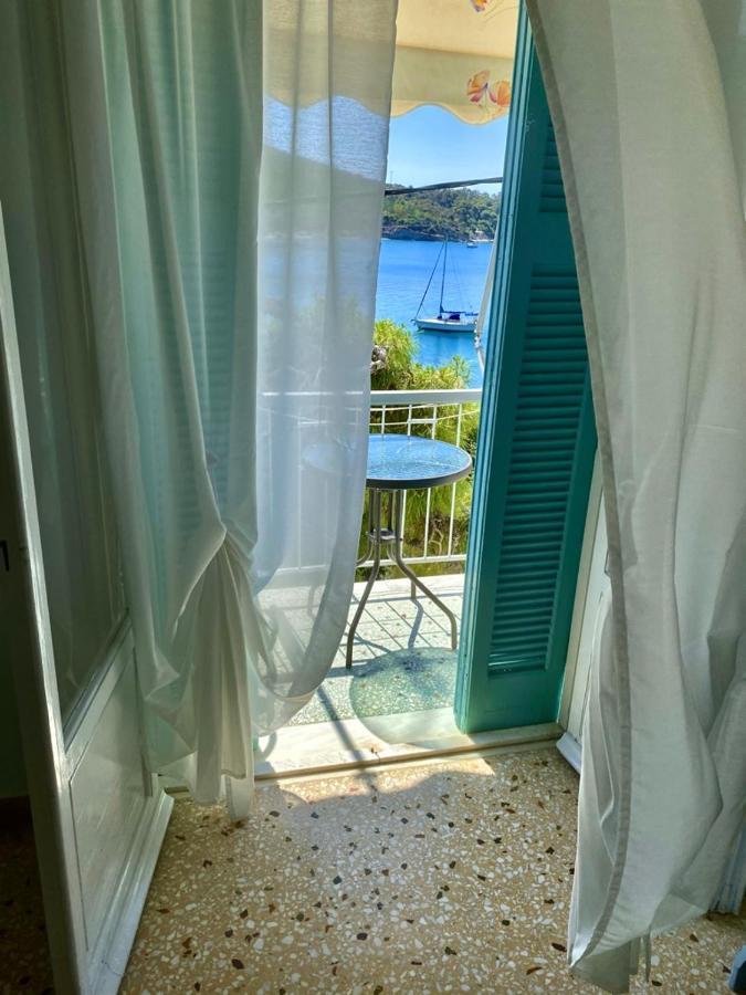 Studios Argyris Poros Town Exterior photo