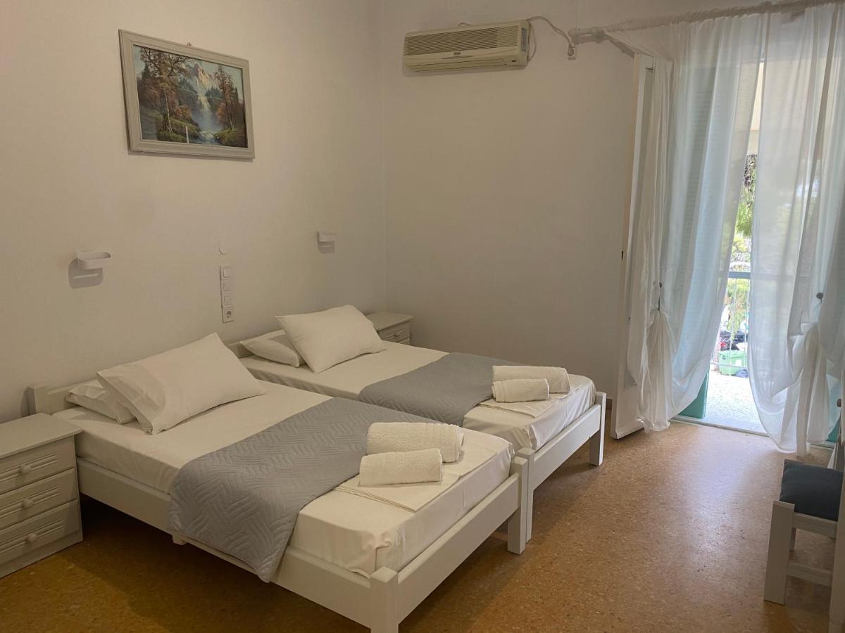 Studios Argyris Poros Town Exterior photo